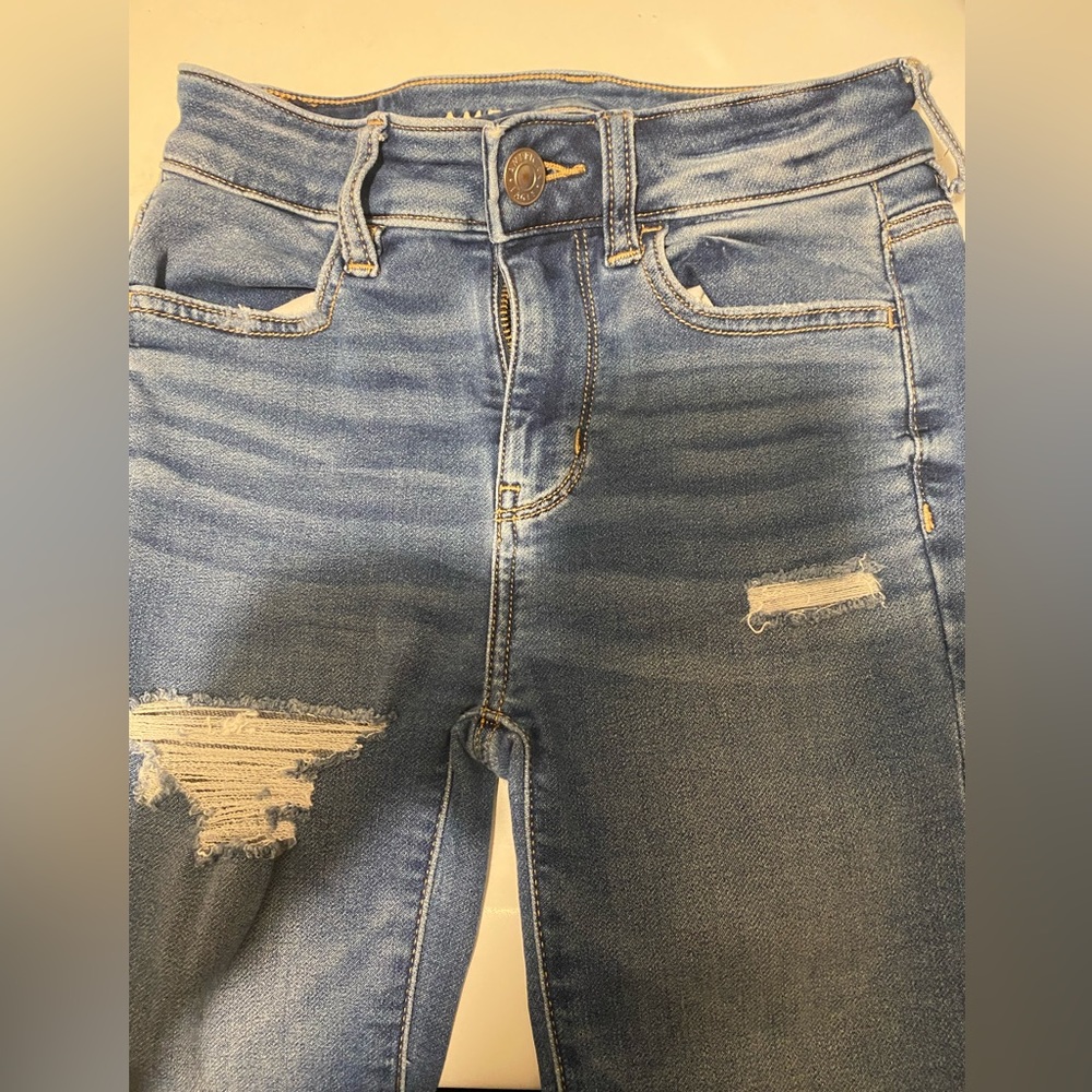 jeans. - Picture 2 of 4